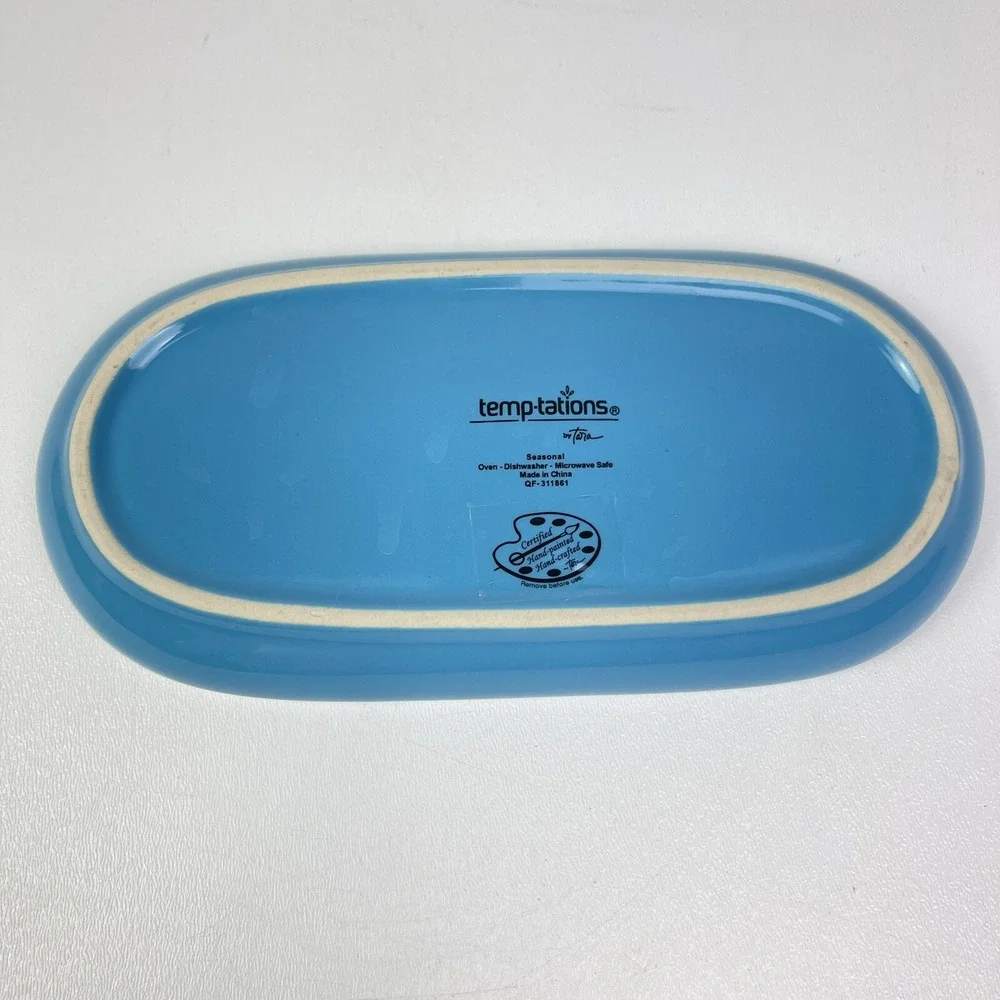 Temptations by Tara Retired Snowflake Pattern Platter 7x3 Pickle Dish